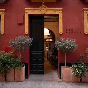 the-honest-hotel-san-pedro.es-andalucia.com/